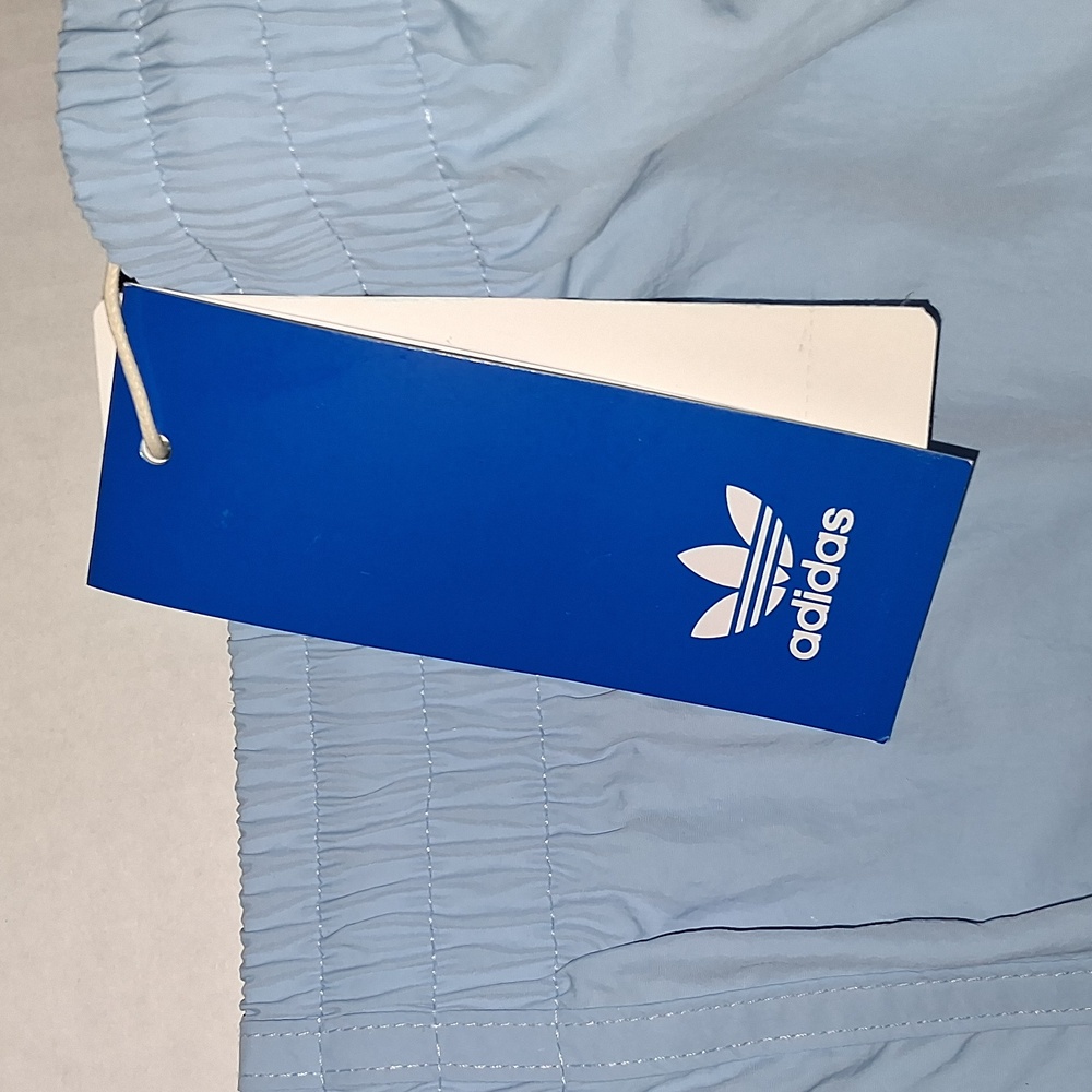 Adidas Originals Sprinter Shorts Size-XL Light Blue/Navy NWT - Picture 2 of 5